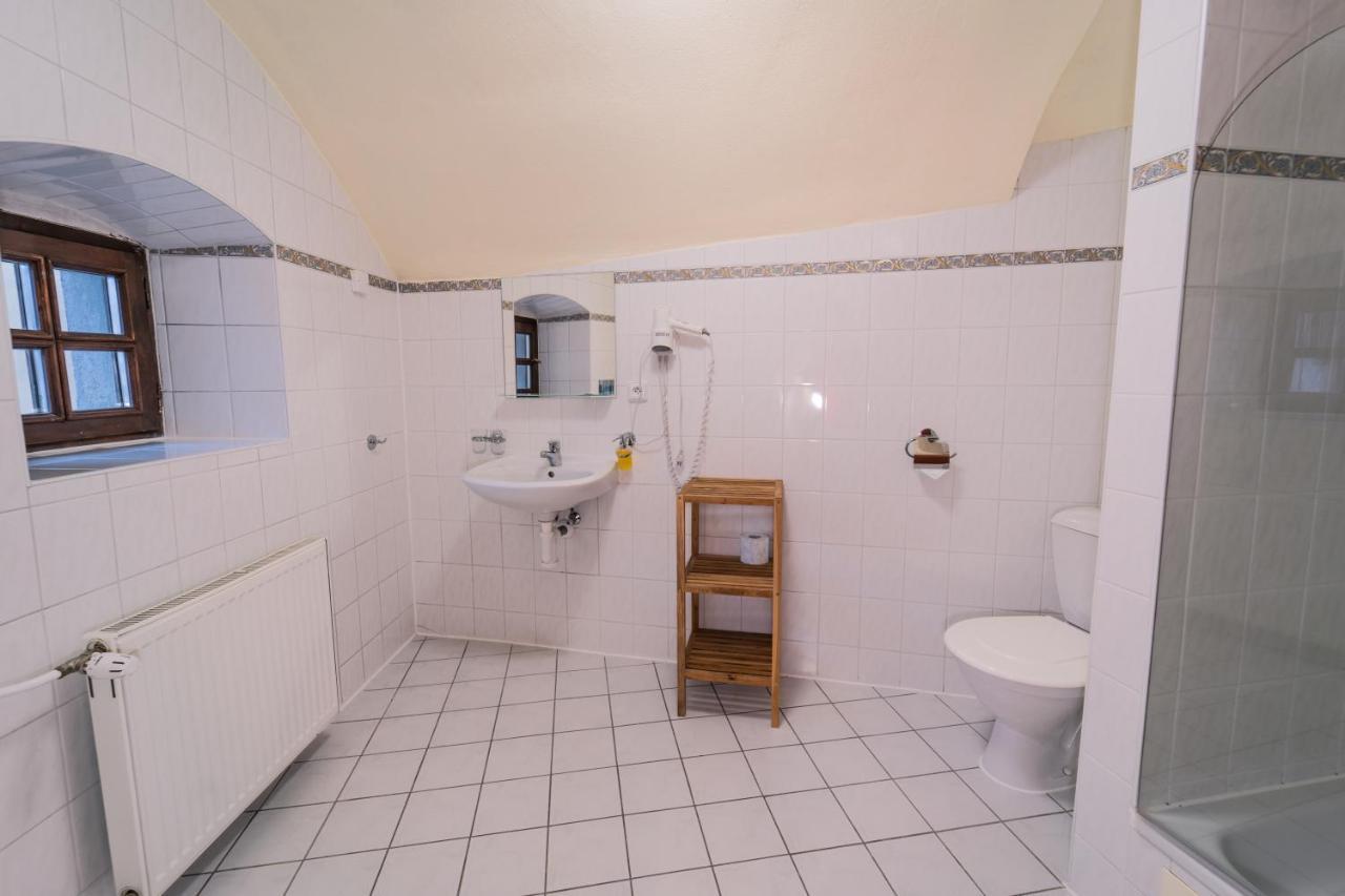 Hotel Koruna Прахатице Экстерьер фото