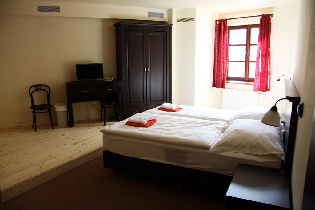 Hotel Koruna Прахатице Экстерьер фото
