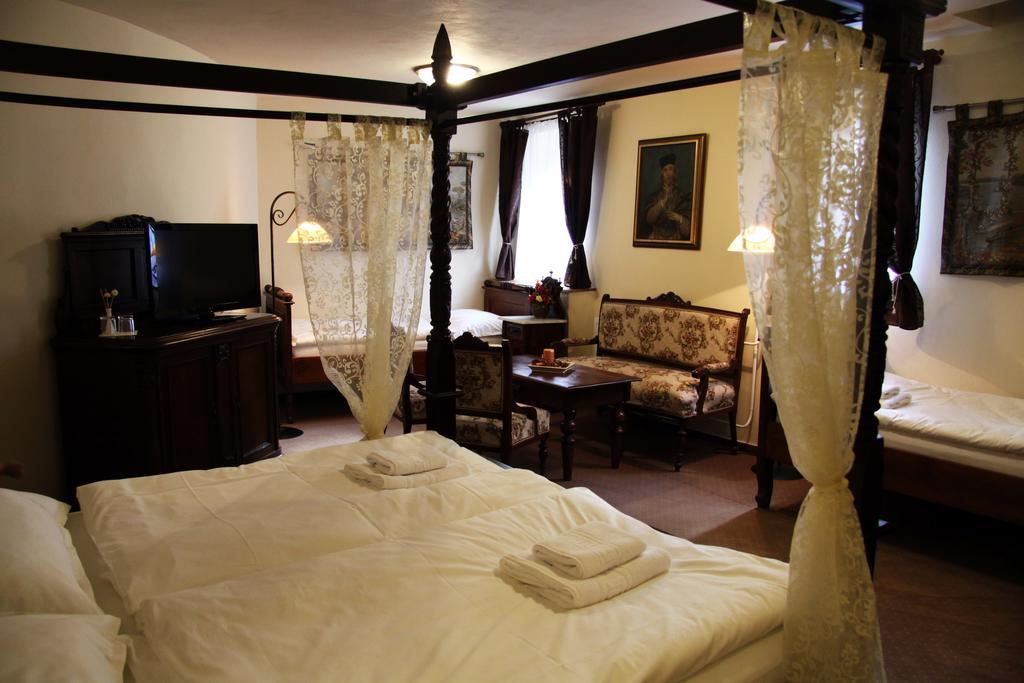 Hotel Koruna Прахатице Экстерьер фото